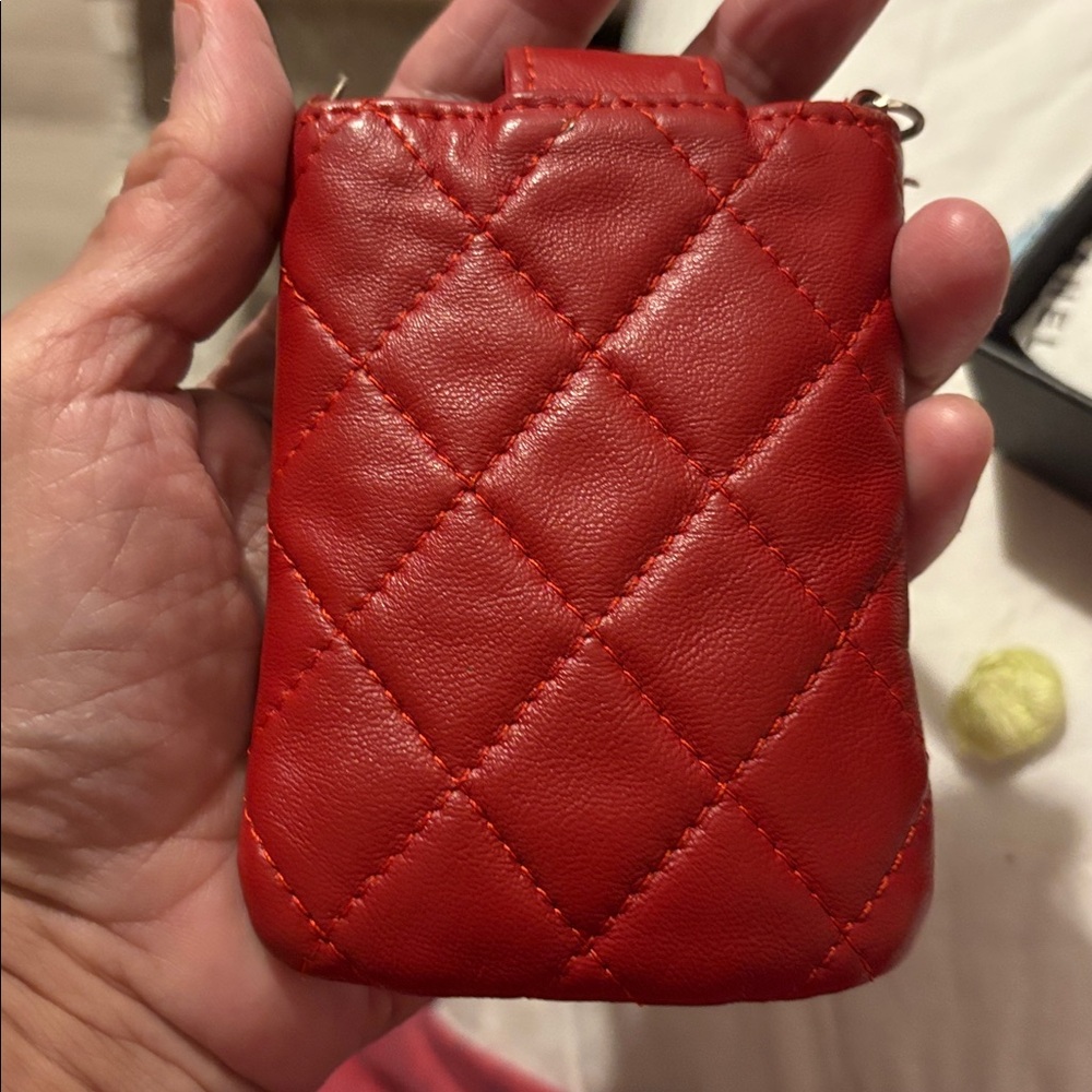 CHANEL Red Quilted Leather Pouch - Picture 3 of 9